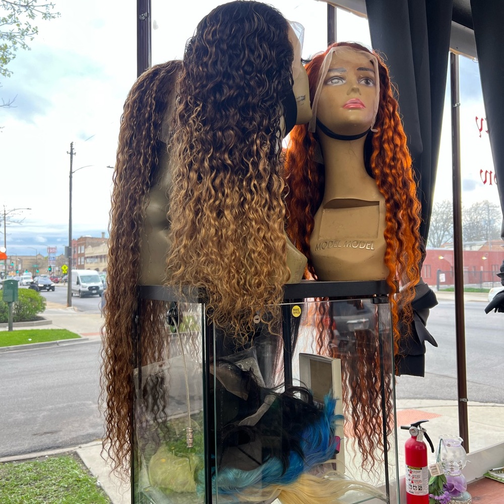 Ombre Brown and Blonde Curly Wig 22”. HD